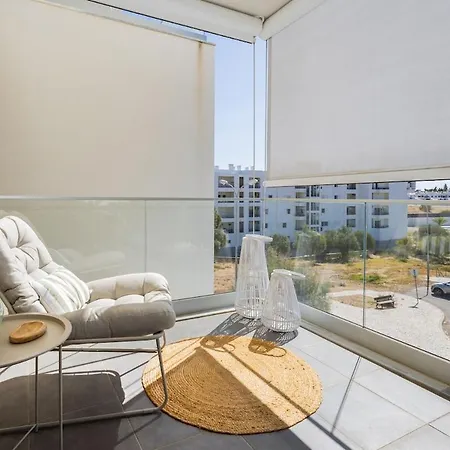 Apartamento T2 With Pool And Balcony In Albufeira